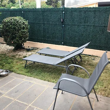 Maison Entiere Avec Deux Et Un Jardin Dans Avec Piscine Et Parking Prive Proche De La Et De La Marina Au Calme * Saint-Cyprien (Pyrenees-Orientales)